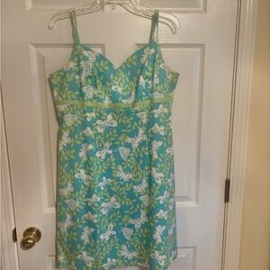 Lily Pulitzer Blue,Green,and White Butterfly Shift Dress in size 12.